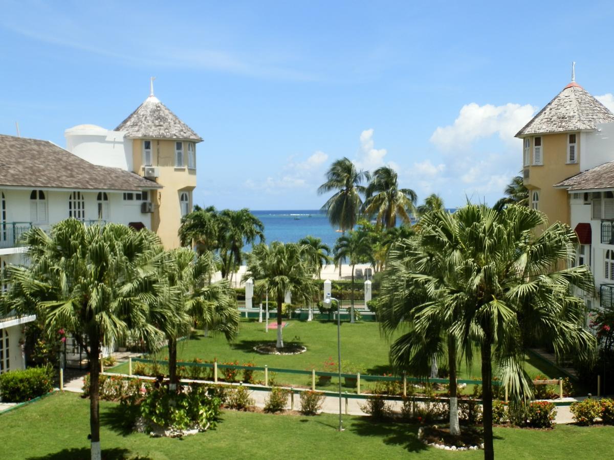 Sandcastles Beach Resort Ocho Rios Exterior photo